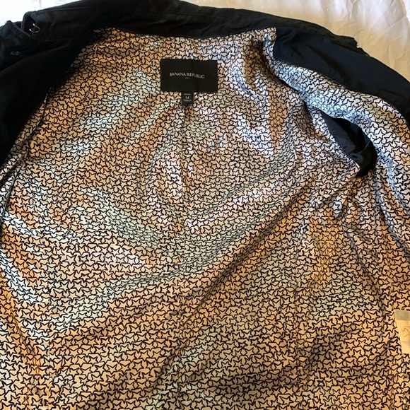 Banana Republic petite Trench Coat - Picture 5 of 16